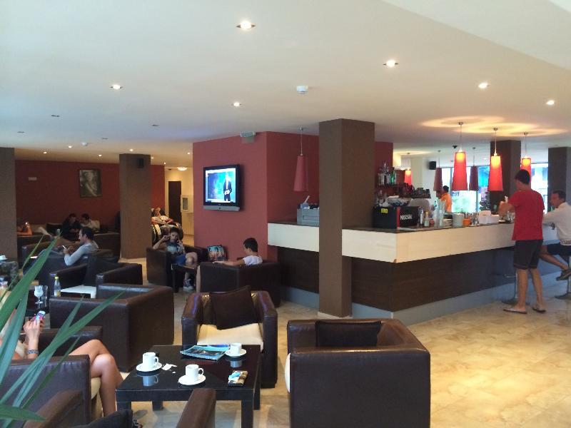 Tm Deluxe Hotel Pantai Sunny Bagian luar foto