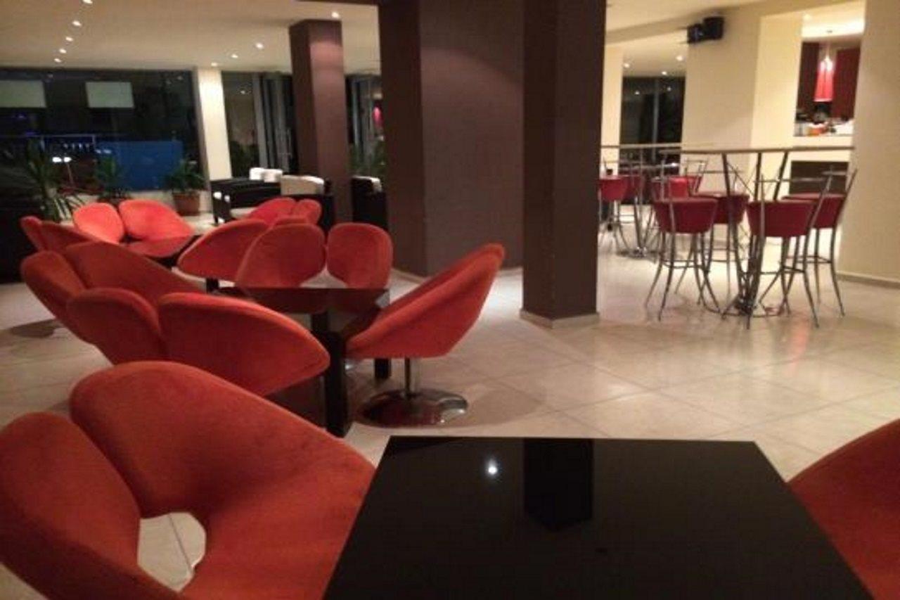 Tm Deluxe Hotel Pantai Sunny Bagian luar foto